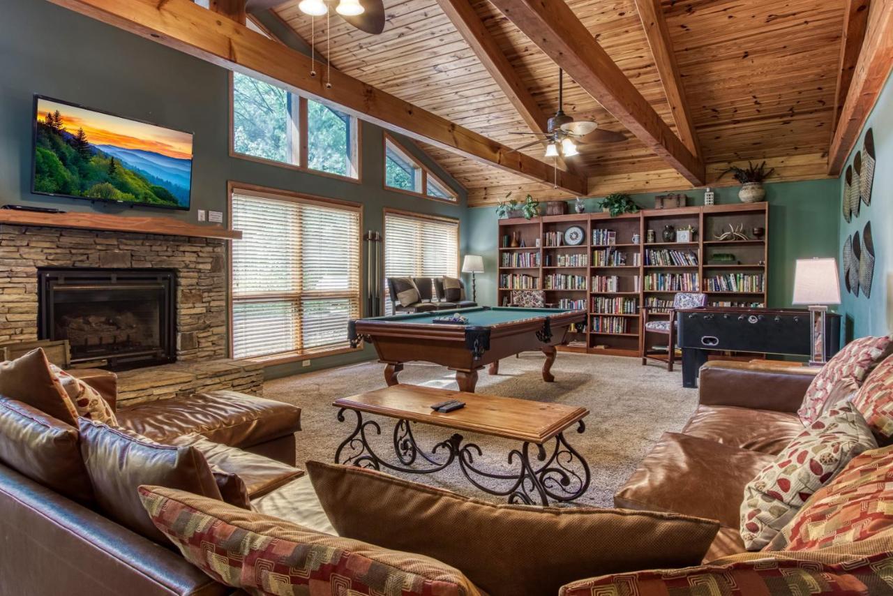 Mountain Lake Lodge, Hot Tub, Theater Room, 1089 Free Tickets Each Paid Day, Dollywood And More เซอเวียร์วีล ภายนอก รูปภาพ