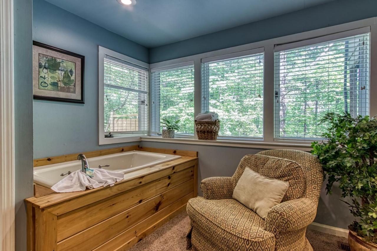 Mountain Lake Lodge, Hot Tub, Theater Room, 1089 Free Tickets Each Paid Day, Dollywood And More เซอเวียร์วีล ภายนอก รูปภาพ