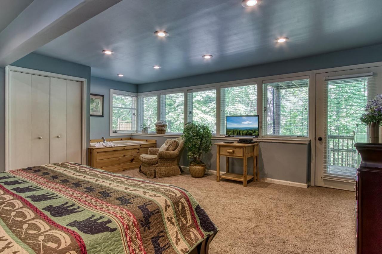 Mountain Lake Lodge, Hot Tub, Theater Room, 1089 Free Tickets Each Paid Day, Dollywood And More เซอเวียร์วีล ภายนอก รูปภาพ
