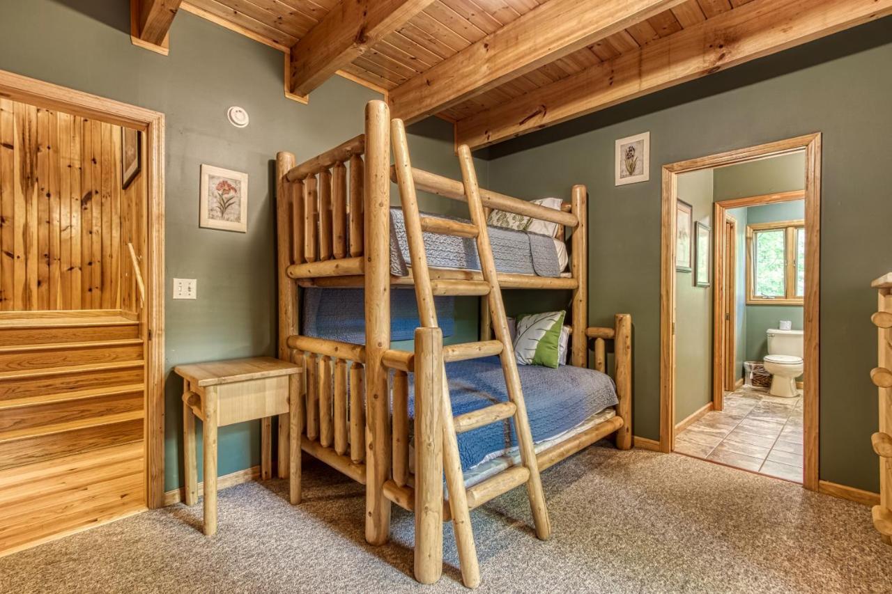 Mountain Lake Lodge, Hot Tub, Theater Room, 1089 Free Tickets Each Paid Day, Dollywood And More เซอเวียร์วีล ภายนอก รูปภาพ